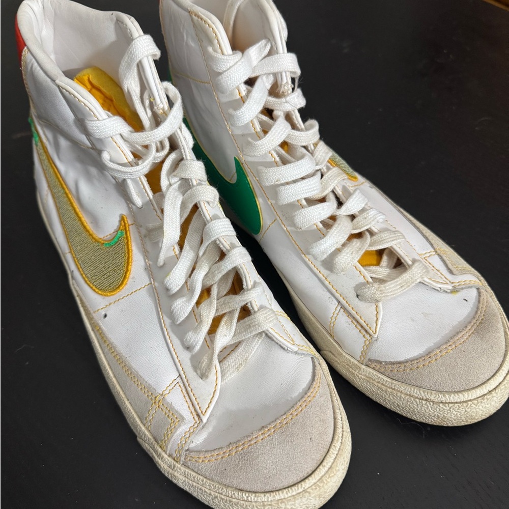 Nike Rayguns men’s sneakers size US10.